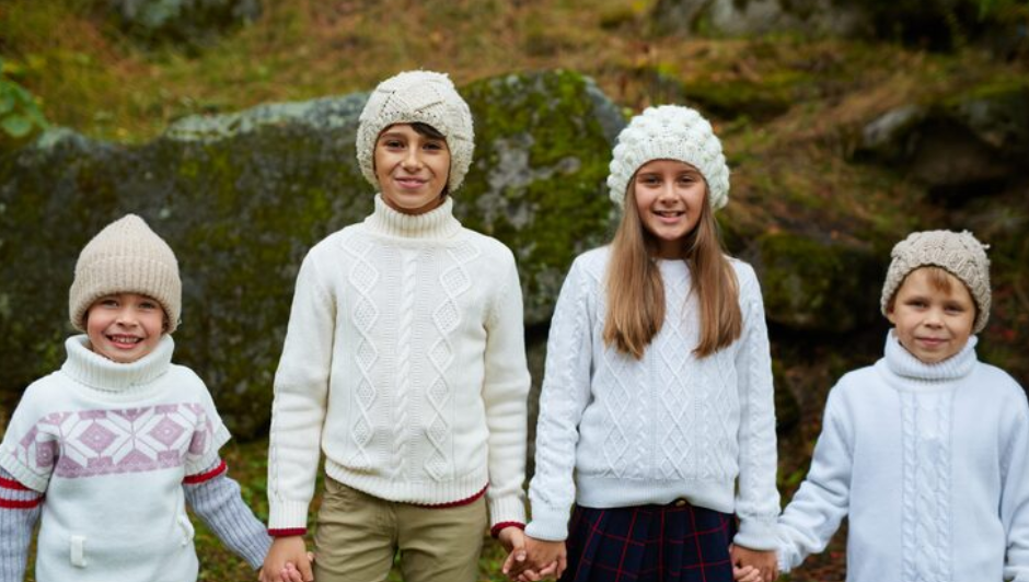 Women's Knit Wear Guide: How to Layer Knitwear Across the Seasons